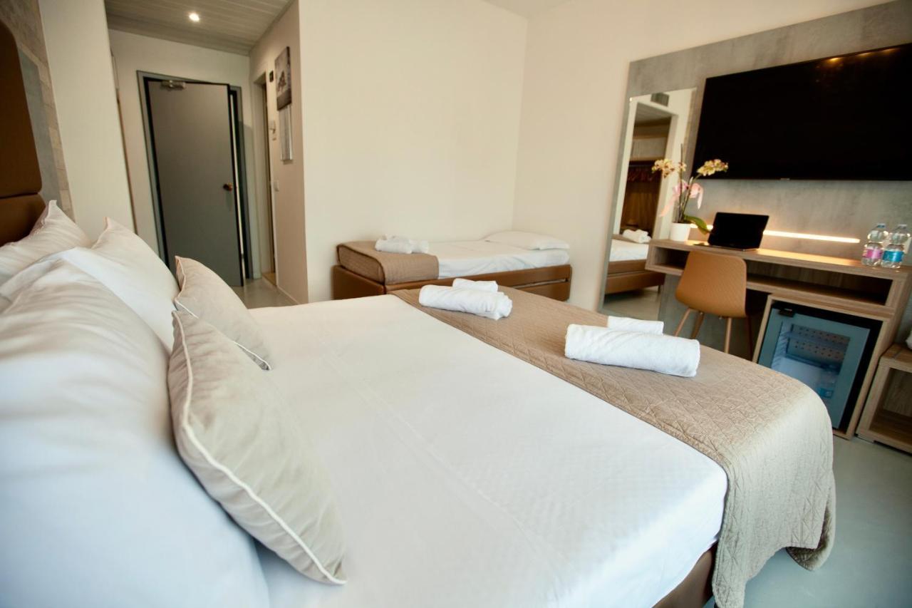 Hotel Maestri Riccione Exterior photo