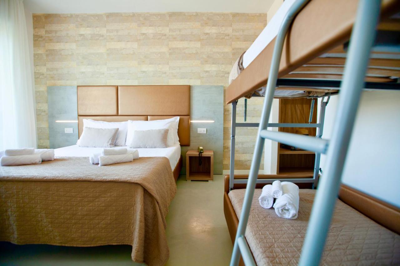 Hotel Maestri Riccione Exterior photo