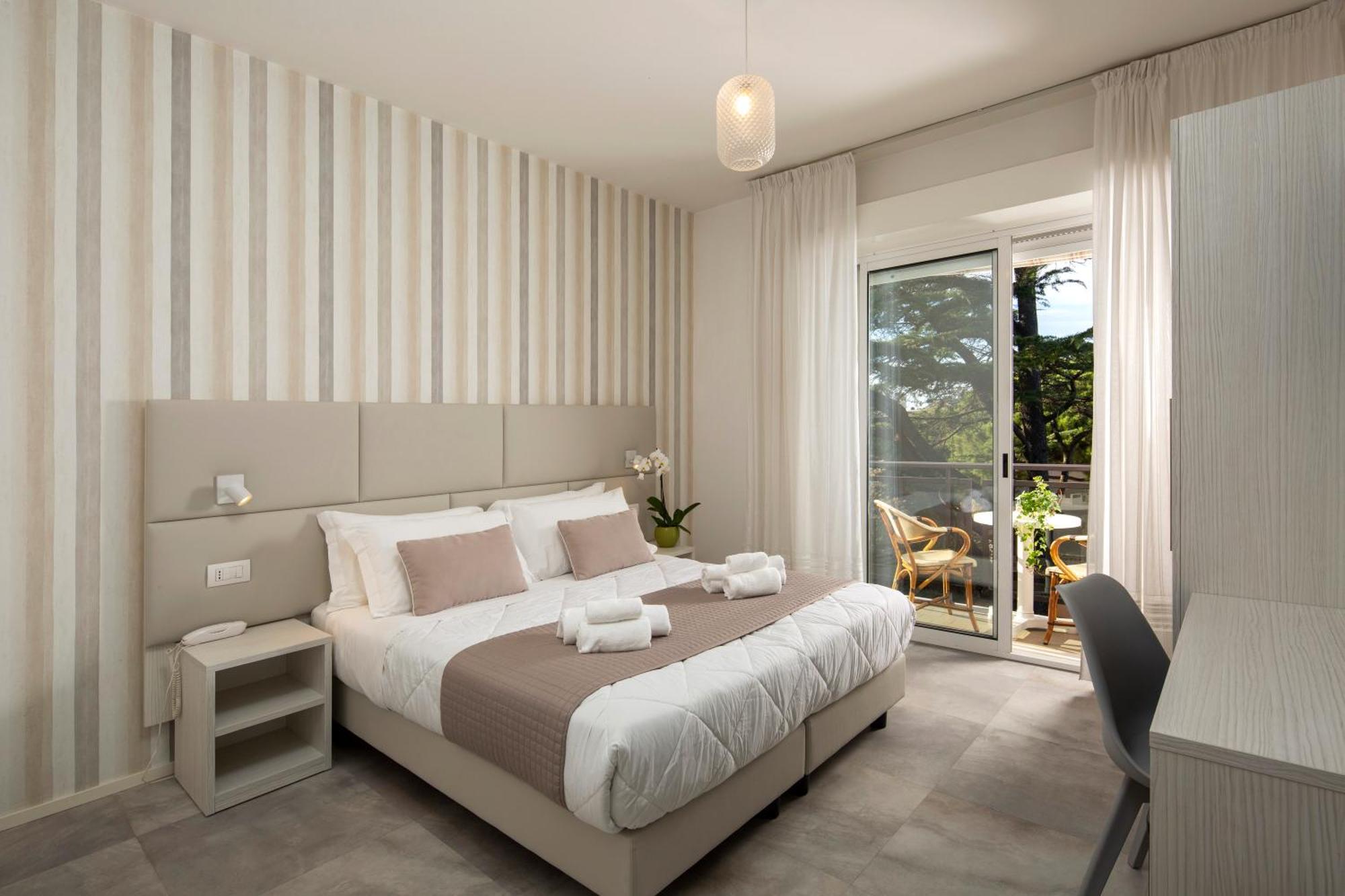 Hotel Maestri Riccione Exterior photo
