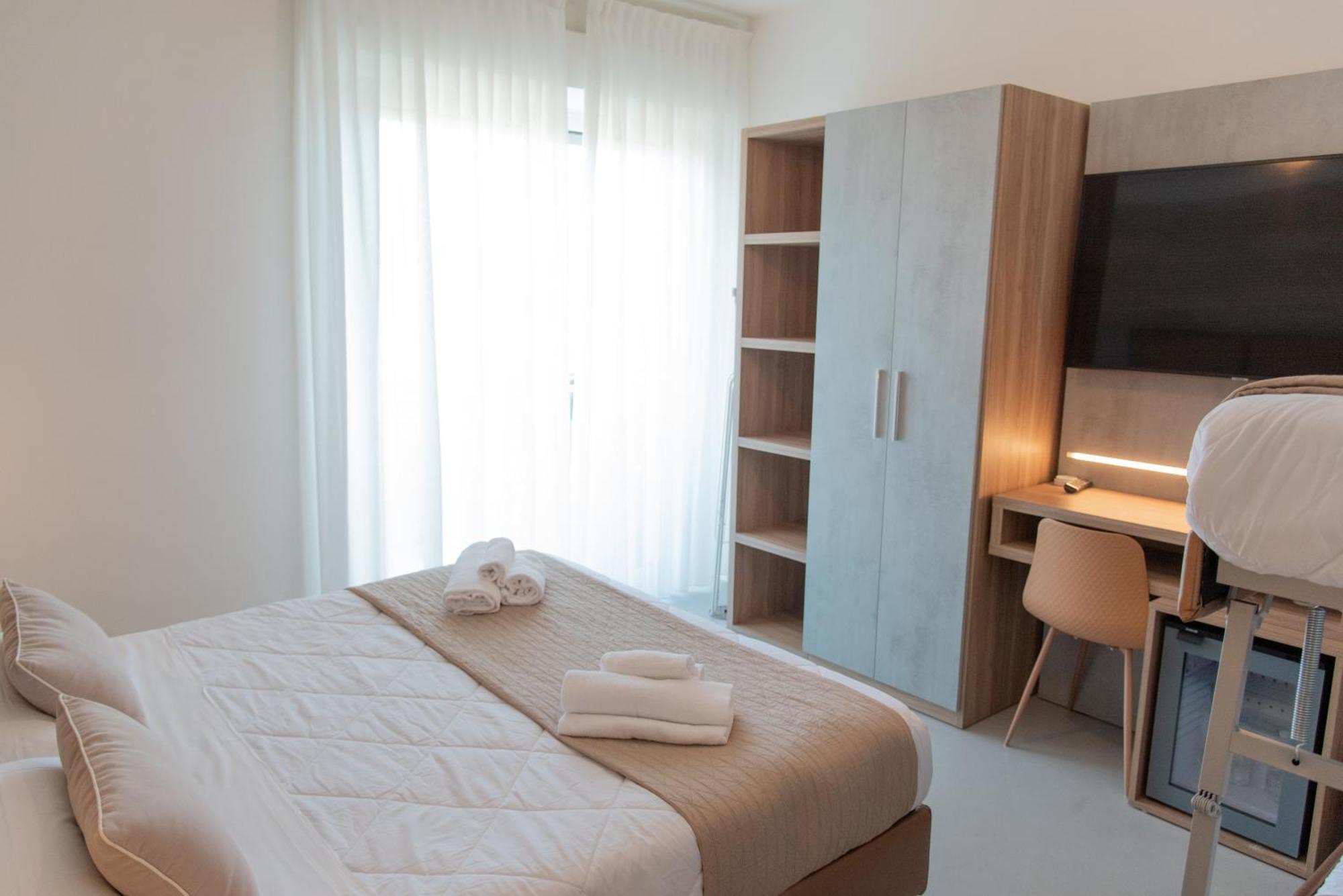 Hotel Maestri Riccione Exterior photo
