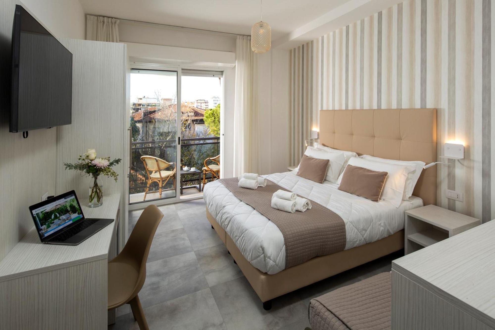Hotel Maestri Riccione Exterior photo