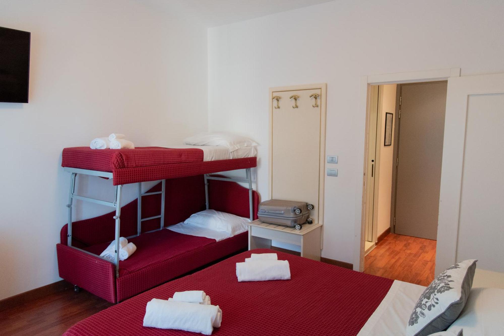 Hotel Maestri Riccione Exterior photo