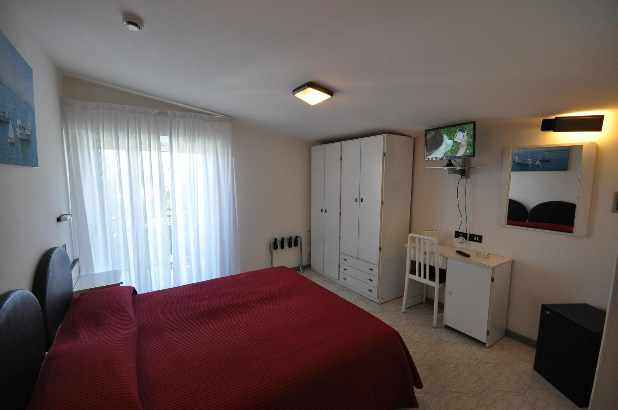 Hotel Maestri Riccione Exterior photo